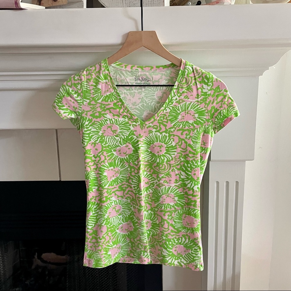 Lilly Pulitzer Sunnyside Michelle Green Pink Lion Print Tee Size XS